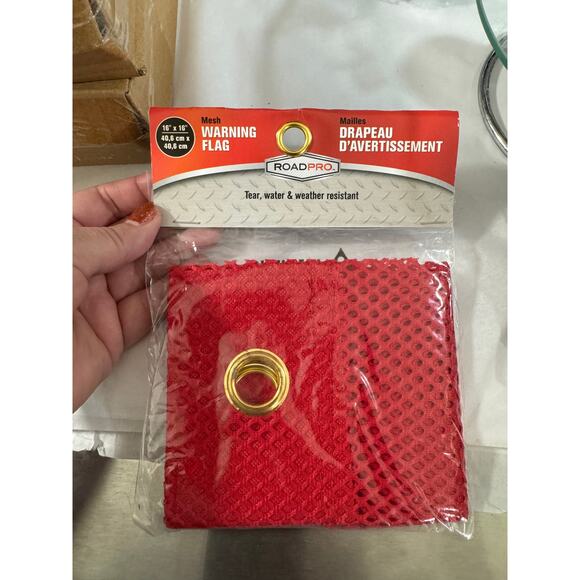 NWT Roadpro 16" x 16" Red Mesh Warning Flag with Grommets - Picture 3 of 3